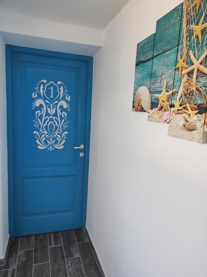 Pensiune Blue Coral Журіловка Екстер'єр фото