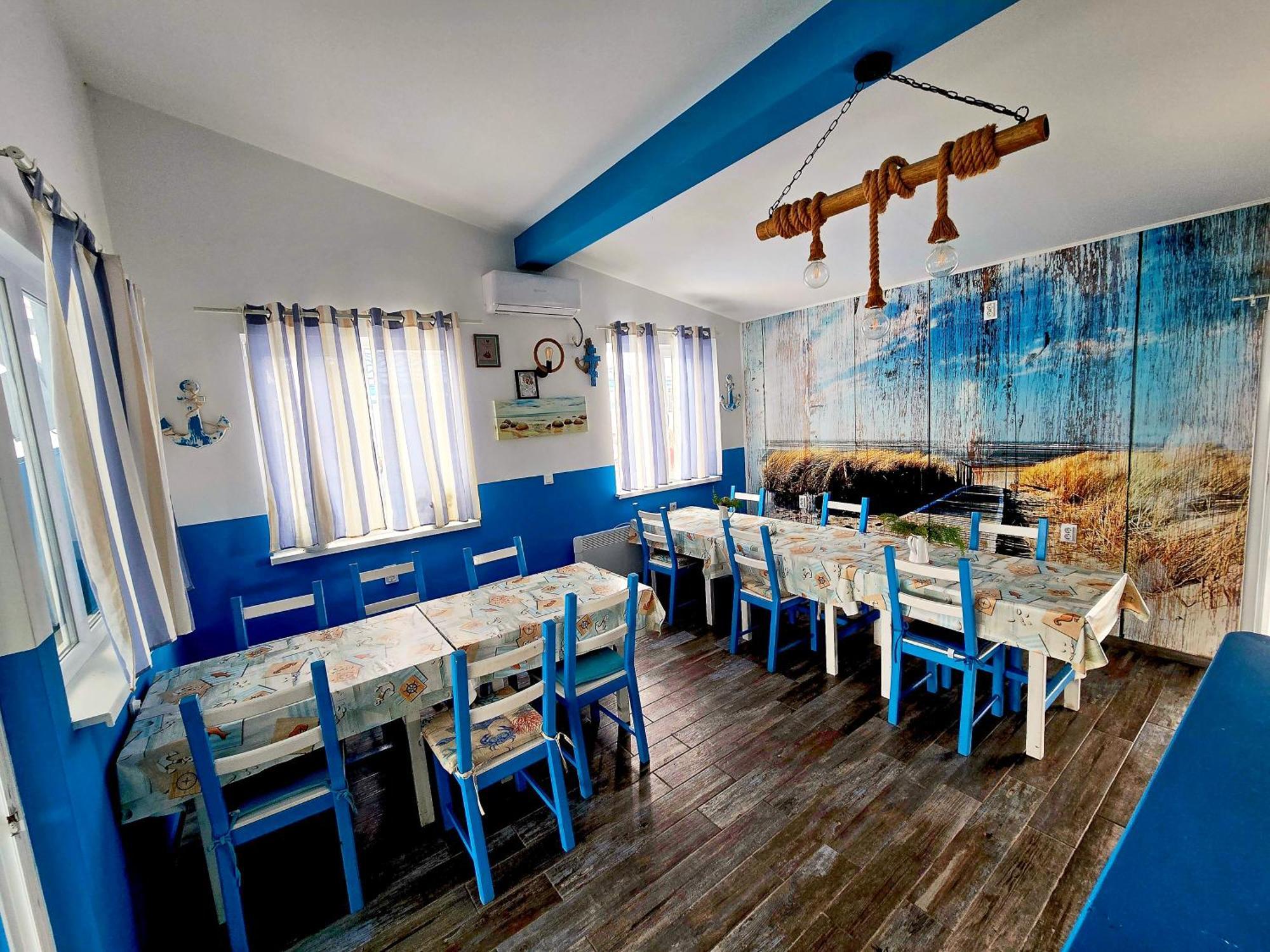 Pensiune Blue Coral Журіловка Екстер'єр фото