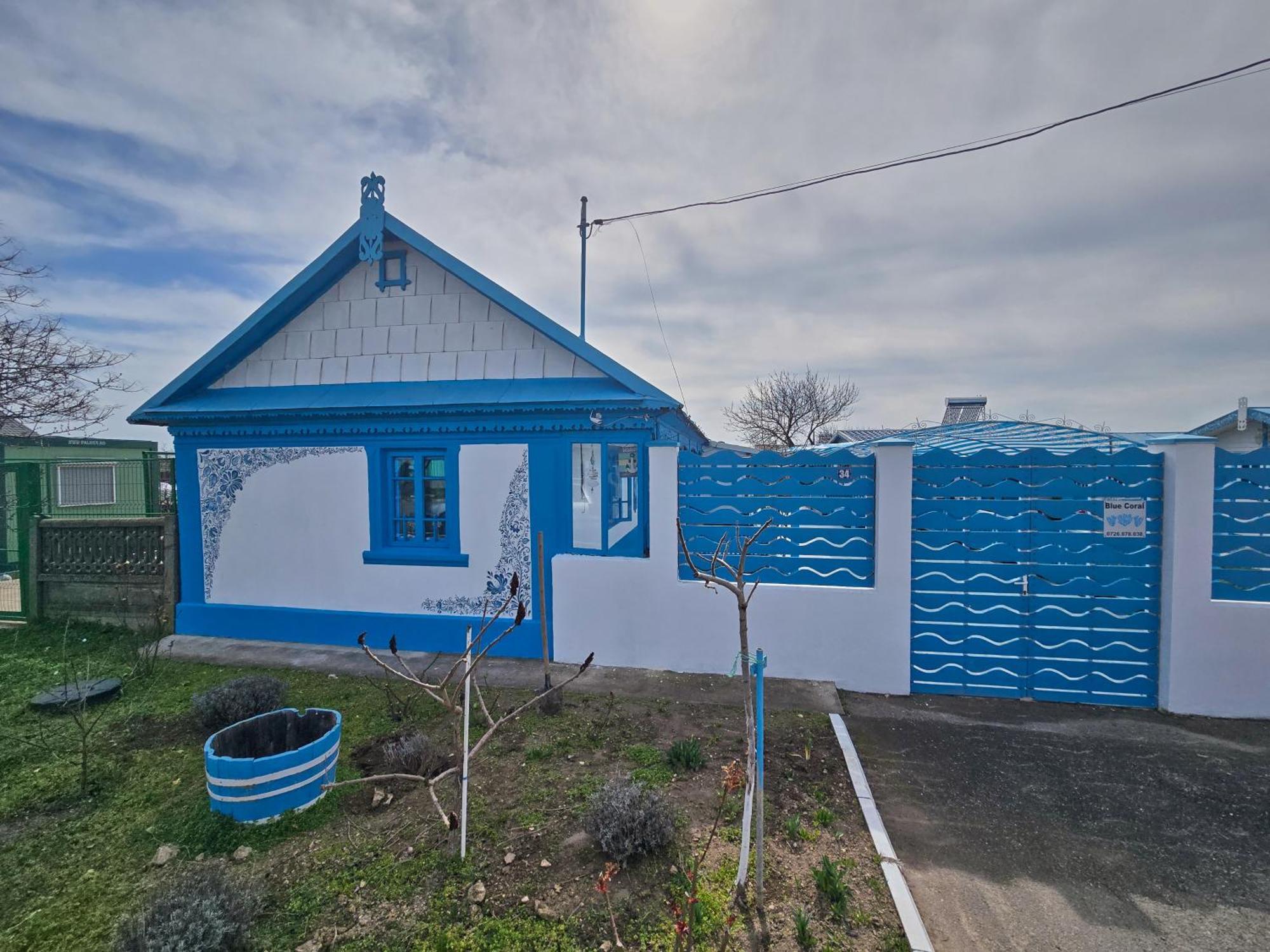 Pensiune Blue Coral Журіловка Екстер'єр фото